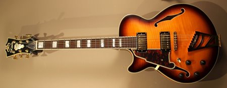 D Angelico EXSS VSB front.JPG