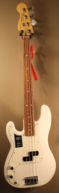 Fender Player Pbass PWT.JPG