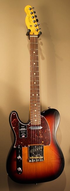 Fender Am Pro II Tele 3CS.JPG
